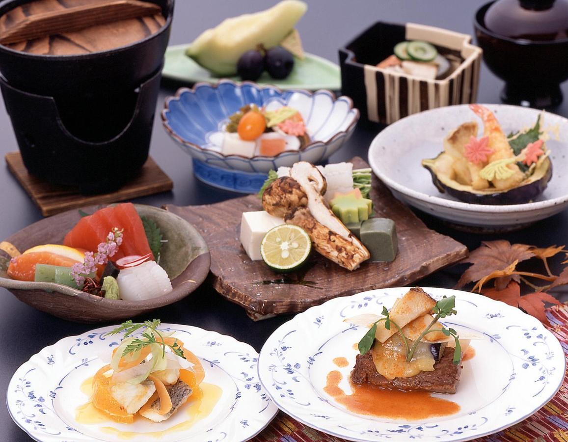 Crefeel Koto Hotell Higashiomi Exteriör bild