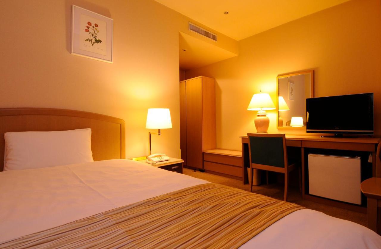 Crefeel Koto Hotell Higashiomi Exteriör bild